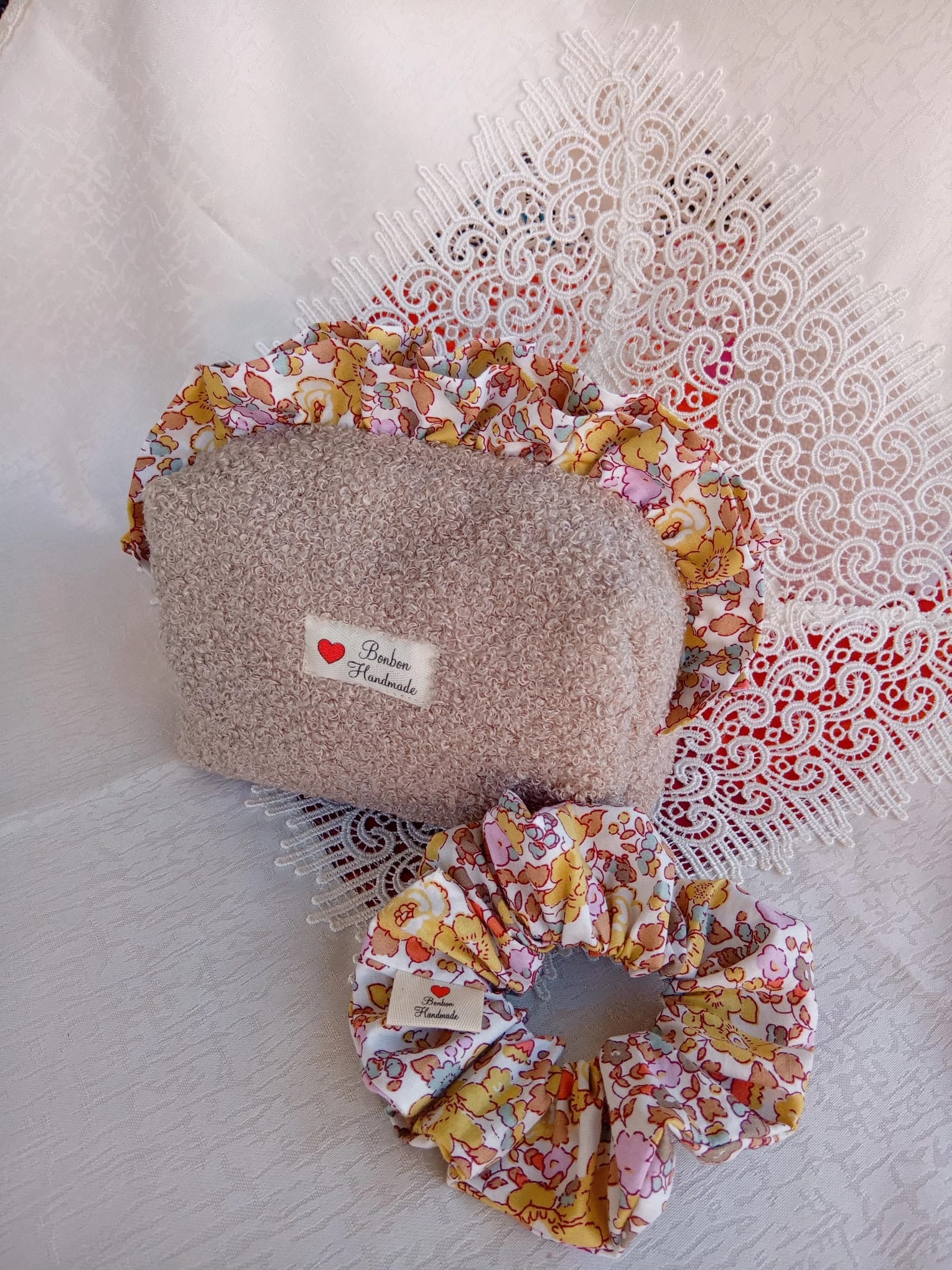 Beauty Bag Teddy con Volant