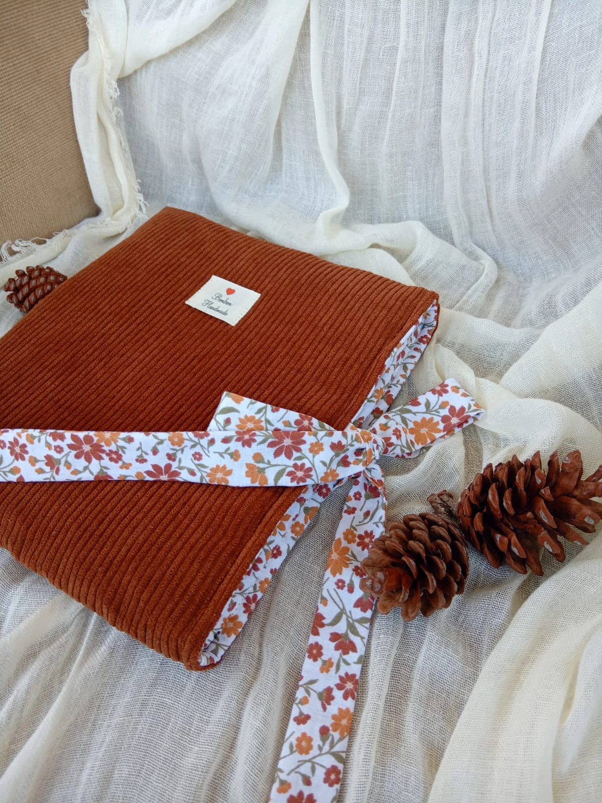 Custodia Libro Velvet Cannella