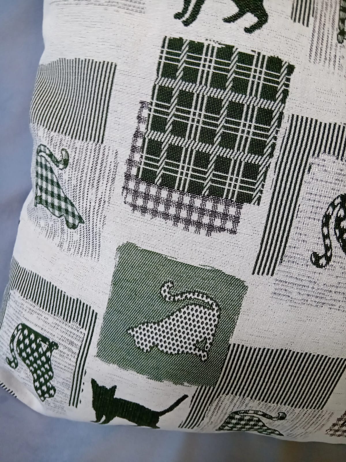 Cuscino Jacquard Gatti